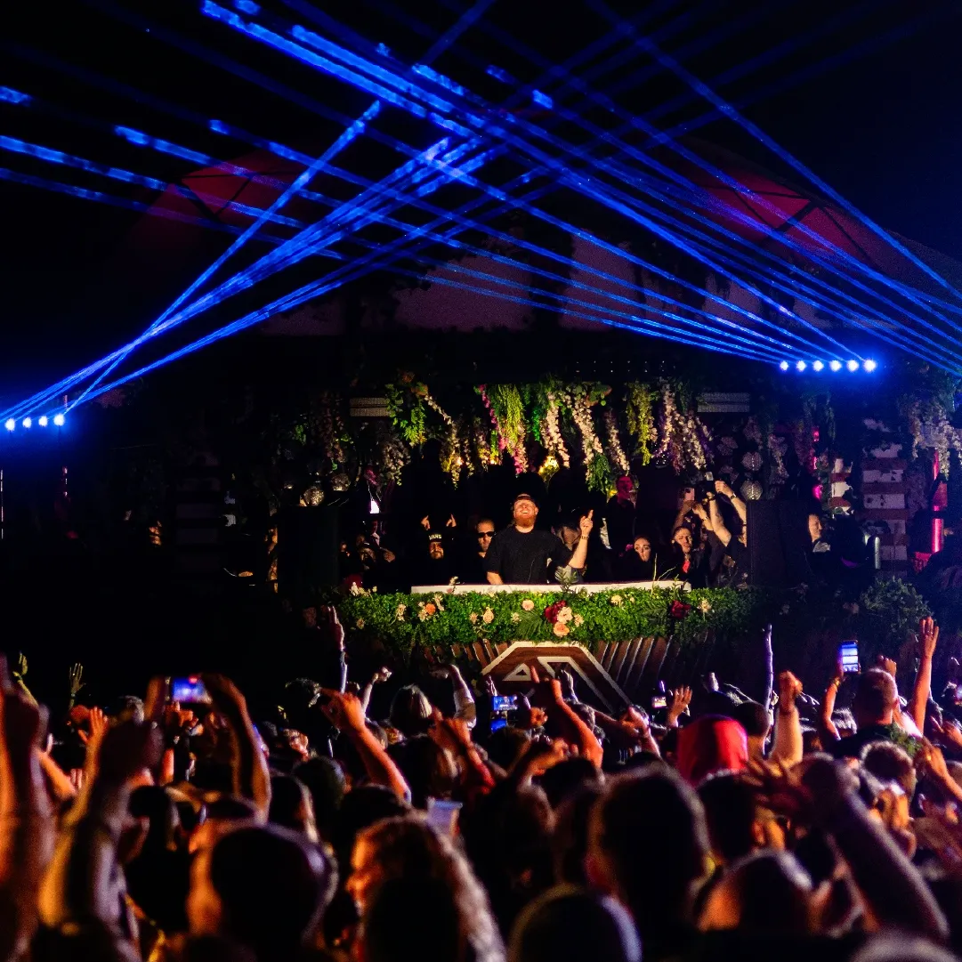 A photograph of the crowd at Anjunadeep